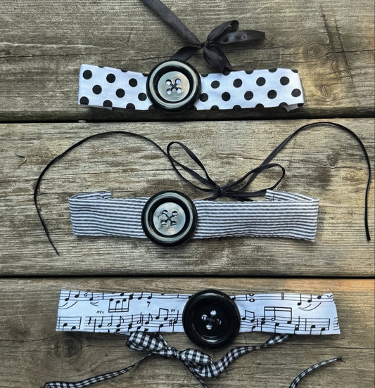 Button choker Hand-sewn