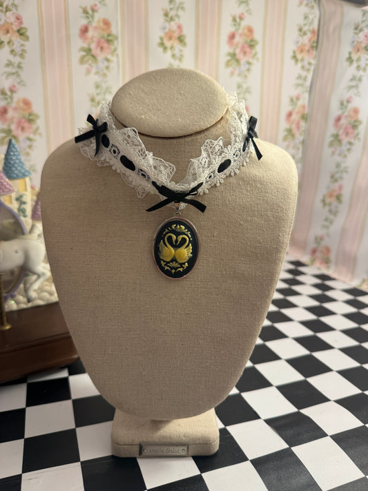 Swan Choker