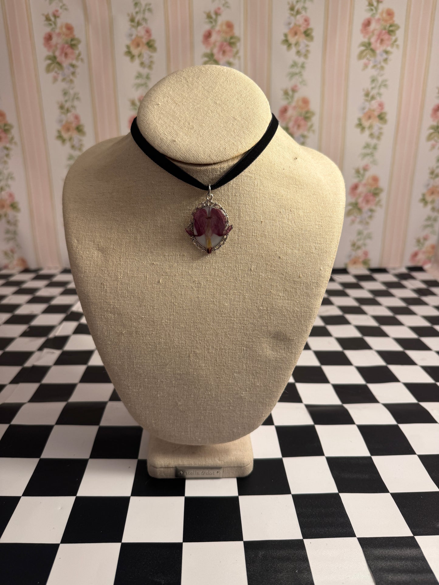 Bleeding Heart Choker