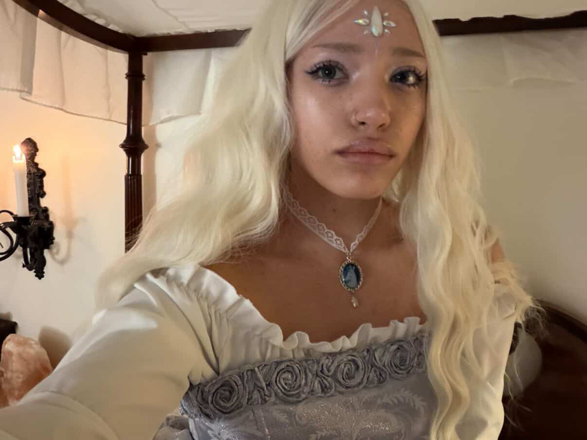 Amalthea Unicorn Lace Choker
