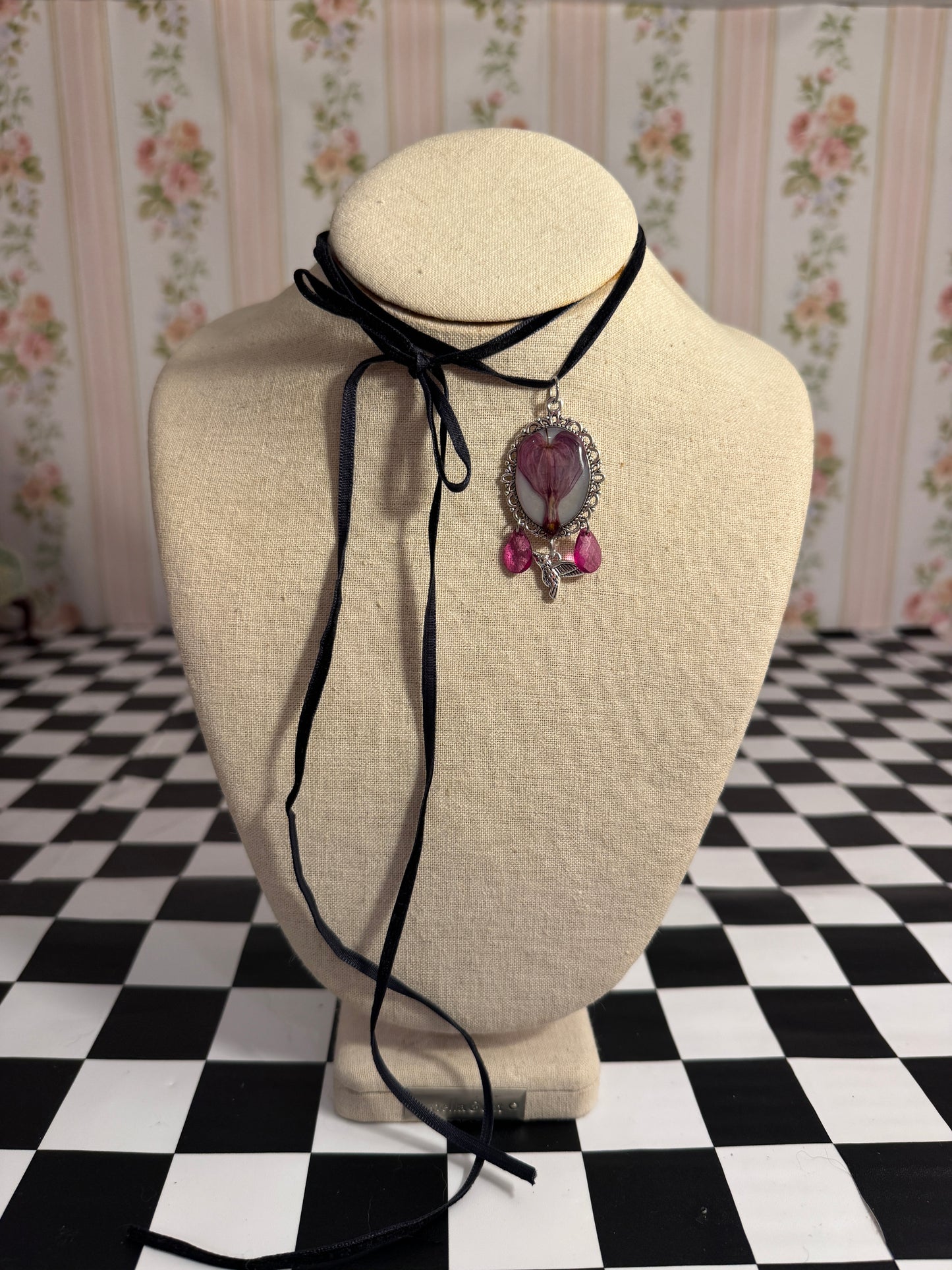 Bleeding Heart Choker